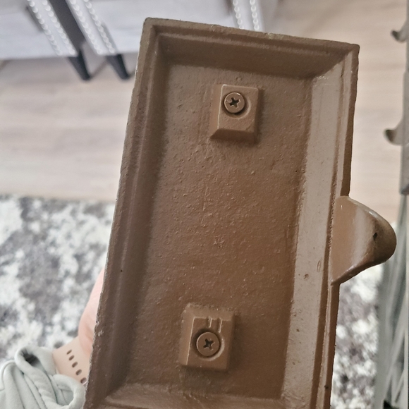 Vintage Cast Iron Rustic Star Stocking Holders - Picture 13 of 13